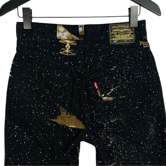 Levi’s X Star Wars 501 Original Straight Crop Jean size 25 in Black Multi - Picture 10 of 10